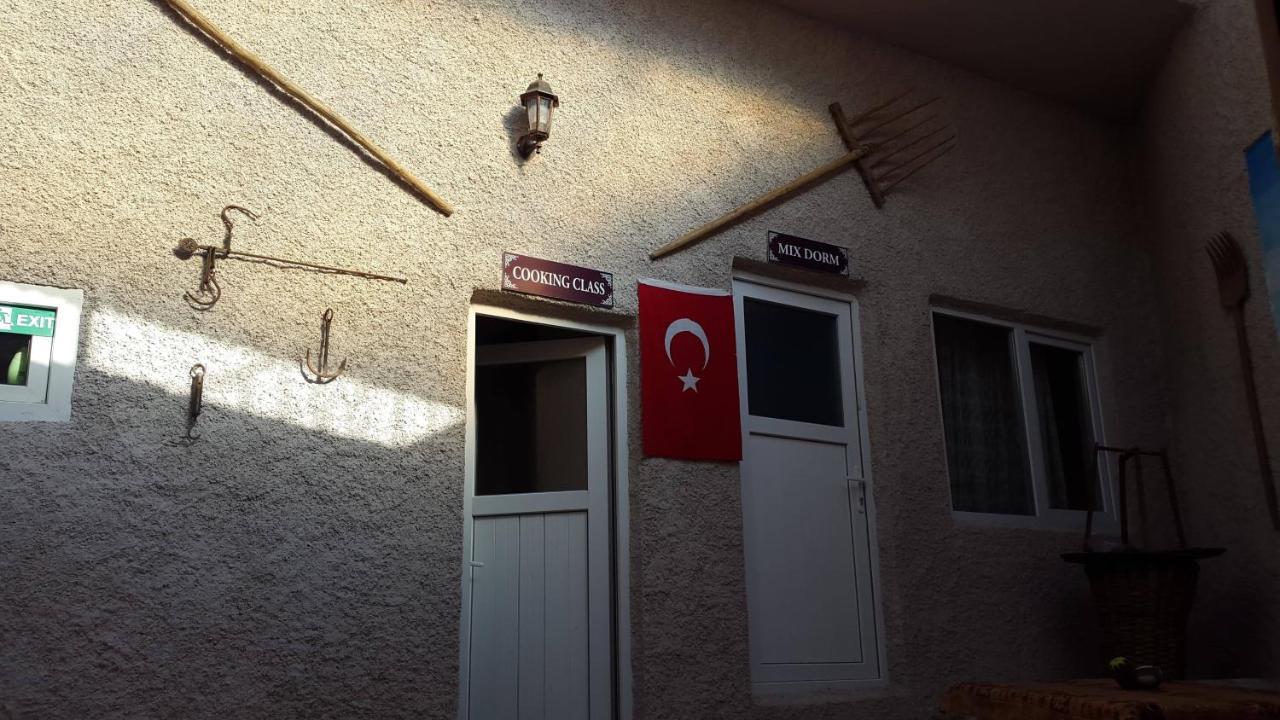 Homestay Cave Hostel Göreme Eksteriør bilde